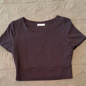 Black Cropped Scoop Neck Top - Sozy Brand